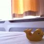 woke up to find this next to me in bed... Mika sneaked it in while I was sleeping <3