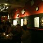 @uggiezelluf het is een dart-café...daar gaat roken, drinken en pijlen gooien lekker samen :-) 