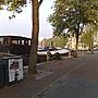 fietst naar z'n apen