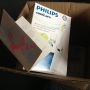 Haha... Even mijn Twitterkadootje uitpakken. #MooisteGlimlach @PhilipsNL Dankjewel!!!! 