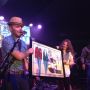 Y por si hay alguna duda del éxito internacional de  @jesseyjoy , DISCO DE ORO !!! #CQSQEP en US queobo??? 