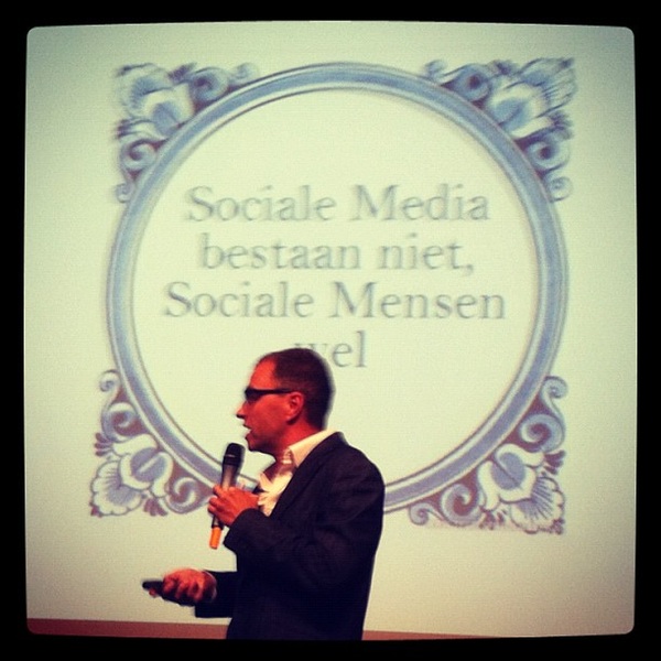 tegelwijsheid. #social #boekpresentatie #klaasweima #verdiendeaandacht