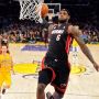  LeBron shows his best to the West
 #Heat 99 - #Lakers 90!!!
Kobe & Nash faces.... Priceless!! #NBA 