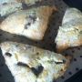 ヨーグルト、生地寝かせ、は特に変化わからなかった。生地寝かせてもいいけどヨーグルトは要らんかも。たまごで割と十分。小麦粉1.5カップ、ベーキングパウダー小さじ2、砂糖大さじ2、チョコ適量、卵1つヨーグルト牛乳を合わせて100cc 