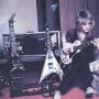 BL TRIVIA of DOOM-Legendary Shots of ST.RHOADS Backstage on Couch w/Guitars-Name ARENA & The Legendary Photographer✞