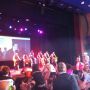 Druk hier bij de spinning marathon #energy4kids in #veendam met het team van @sens_sourcing op het podium #s4e2013 